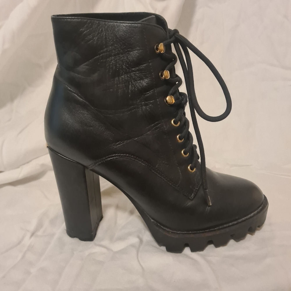 Liu Jo black boots barely worn excellent condition